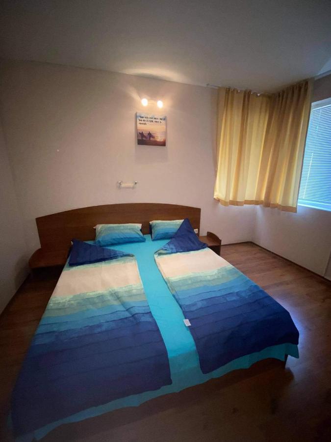 Family Hotel Neptun - 洛泽内茨 外观 照片
