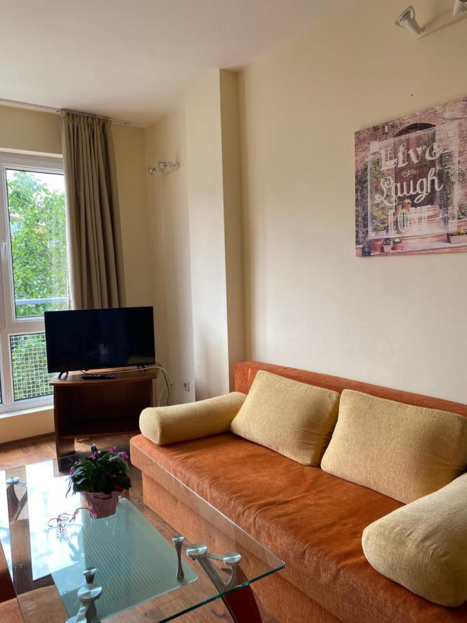 Family Hotel Neptun - 洛泽内茨 外观 照片
