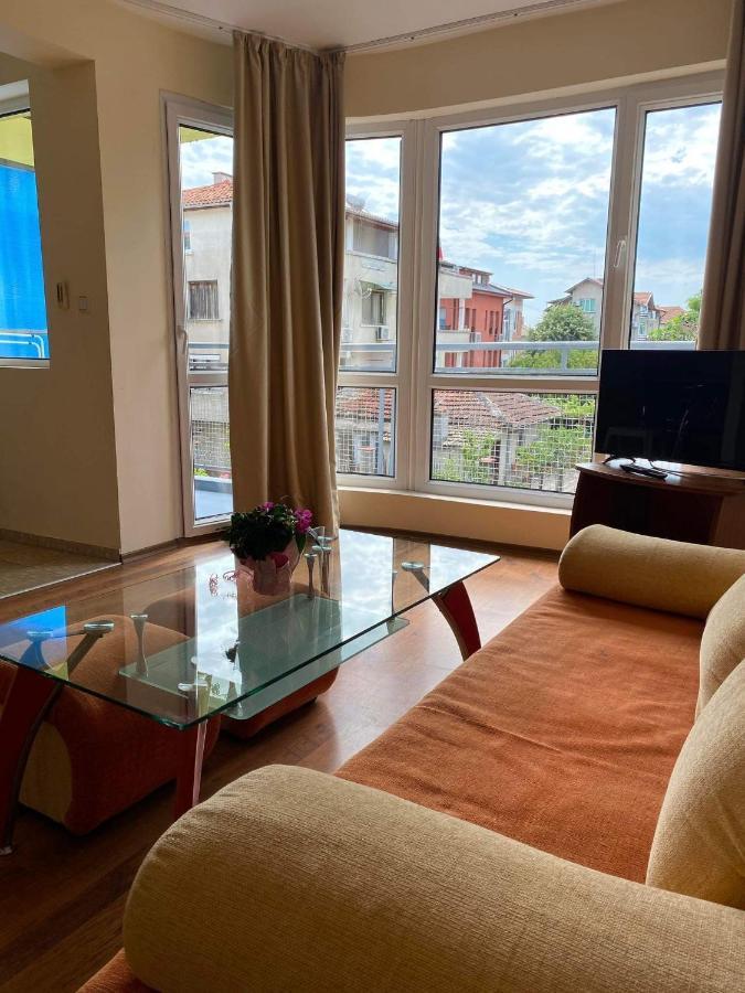 Family Hotel Neptun - 洛泽内茨 外观 照片