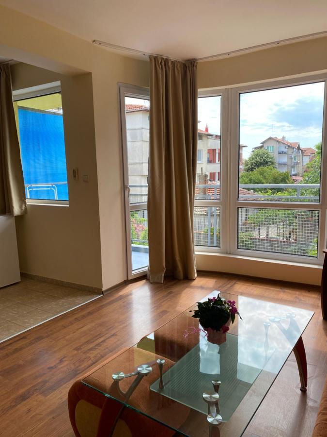 Family Hotel Neptun - 洛泽内茨 外观 照片