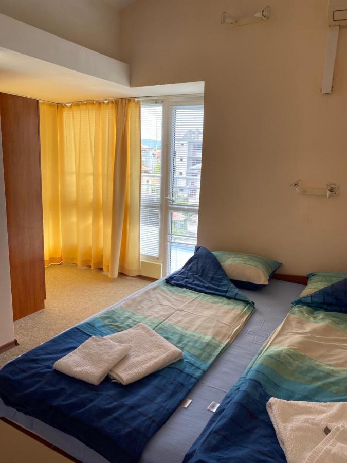 Family Hotel Neptun - 洛泽内茨 外观 照片