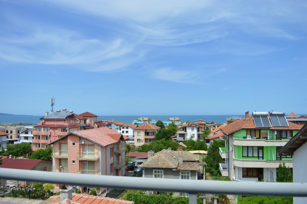 Family Hotel Neptun - 洛泽内茨 外观 照片